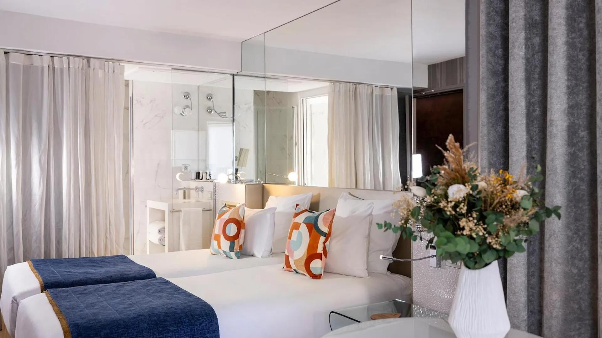 Le 7 Eiffel By Malone Hotel Paris